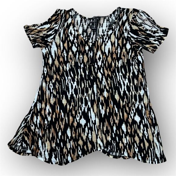 Cable & Gauge, Cold Shoulder Animal Print V-neck T-Shirt, Women’s Medium - Picture 1 of 8